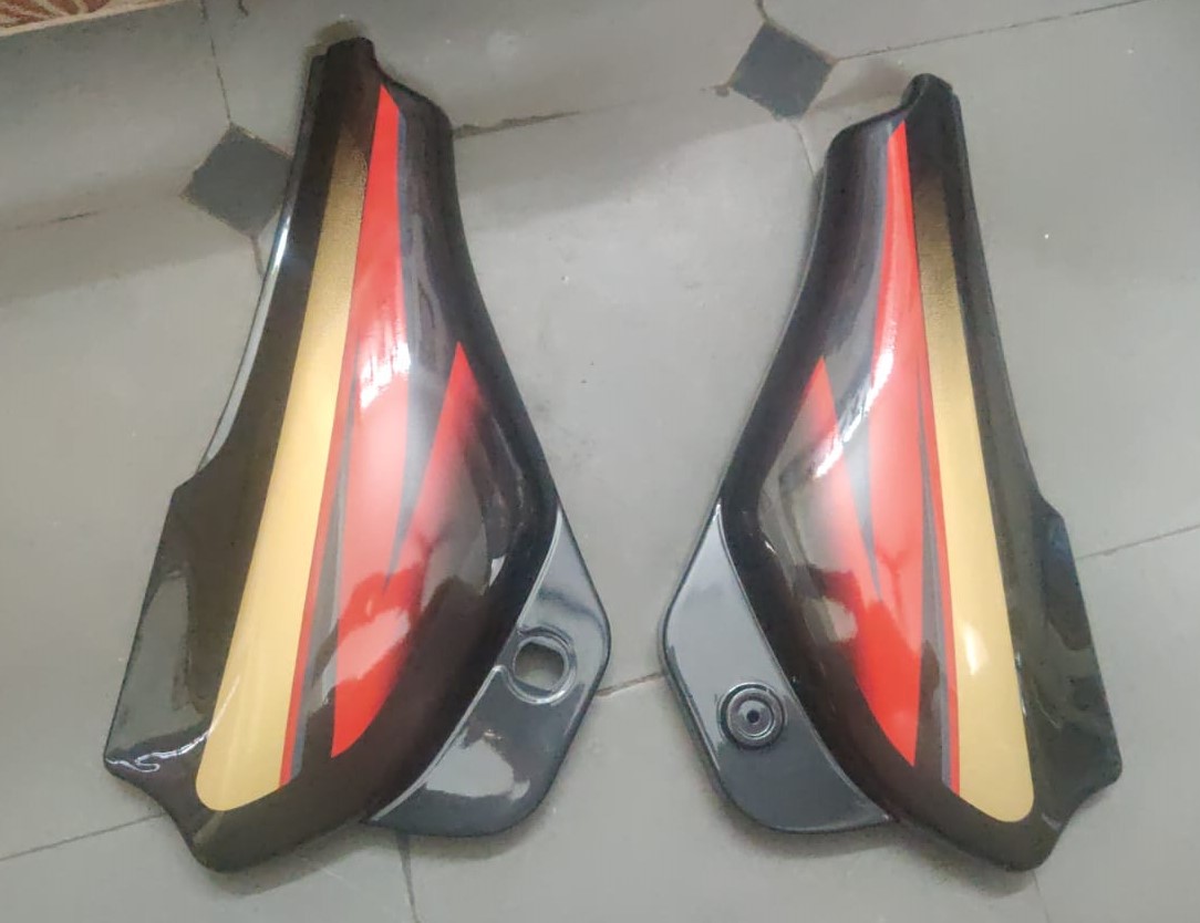 Bajaj Caliber NM Side Panel