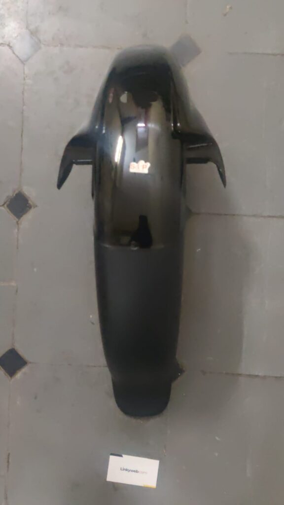 bajaj xcd 135 front mudguard in black finish