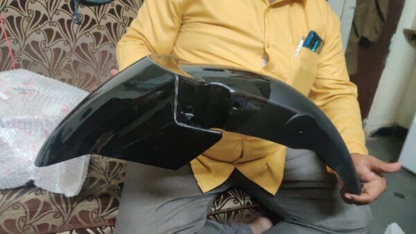 Hero CBZ Xtreme T3 Front Mudguard Black