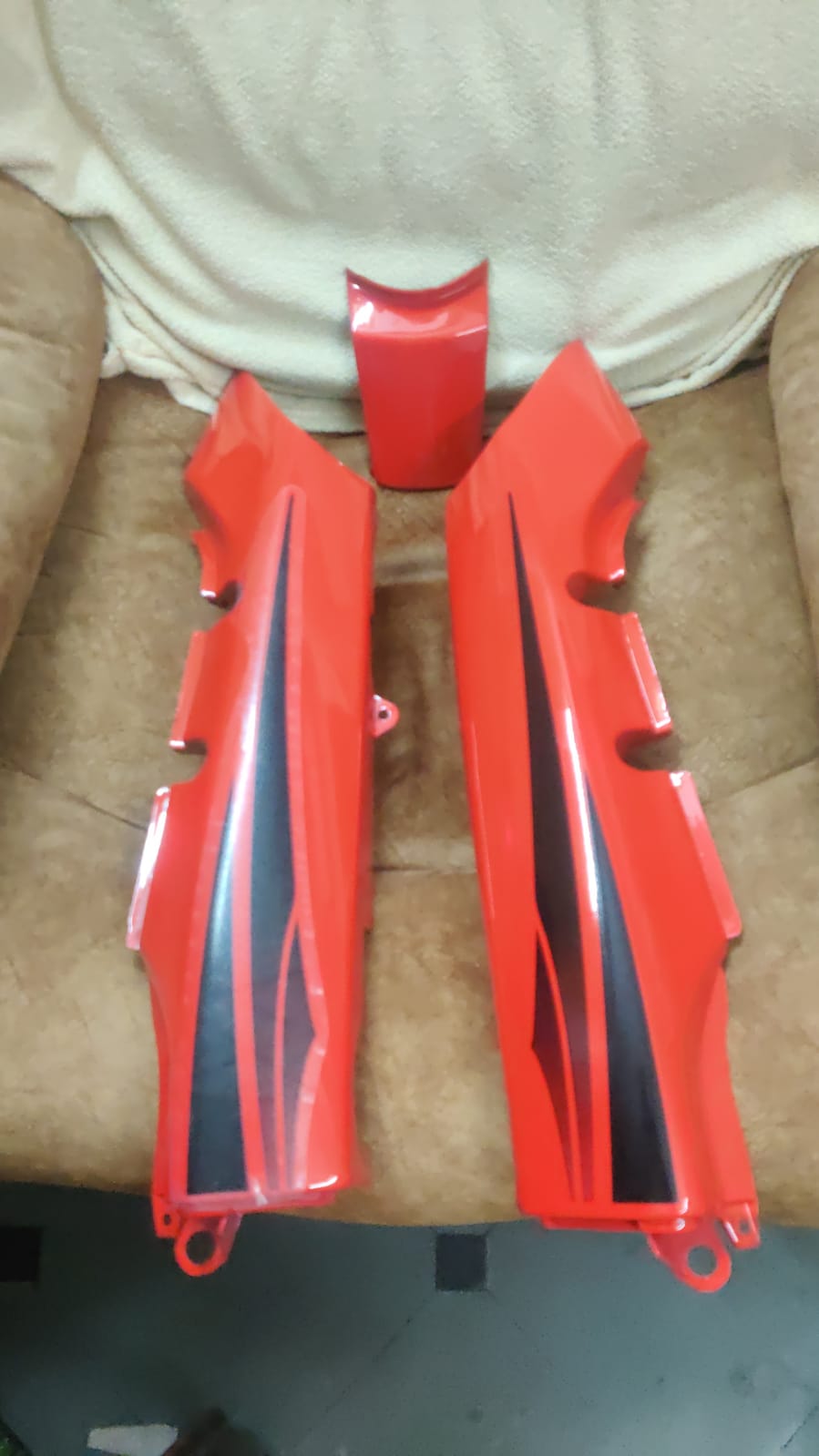 Hero Passion Tail Panel Red