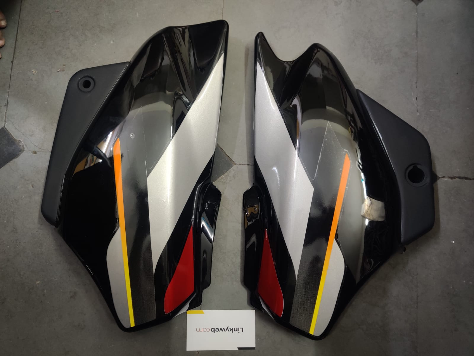Hero Super Splendor Side Panel AW