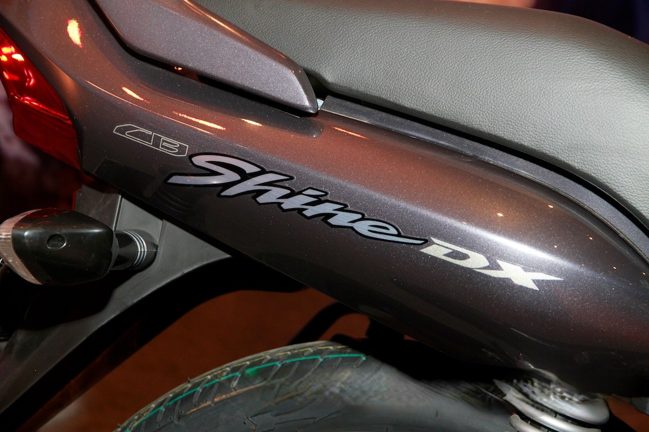 Honda CB Shine Deluxe Tail Panel T6 - Image 2