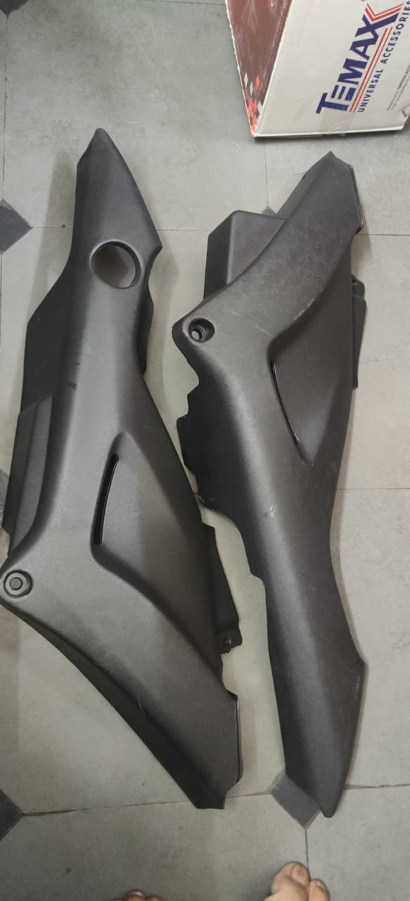 Honda Unicorn Old Side Panel
