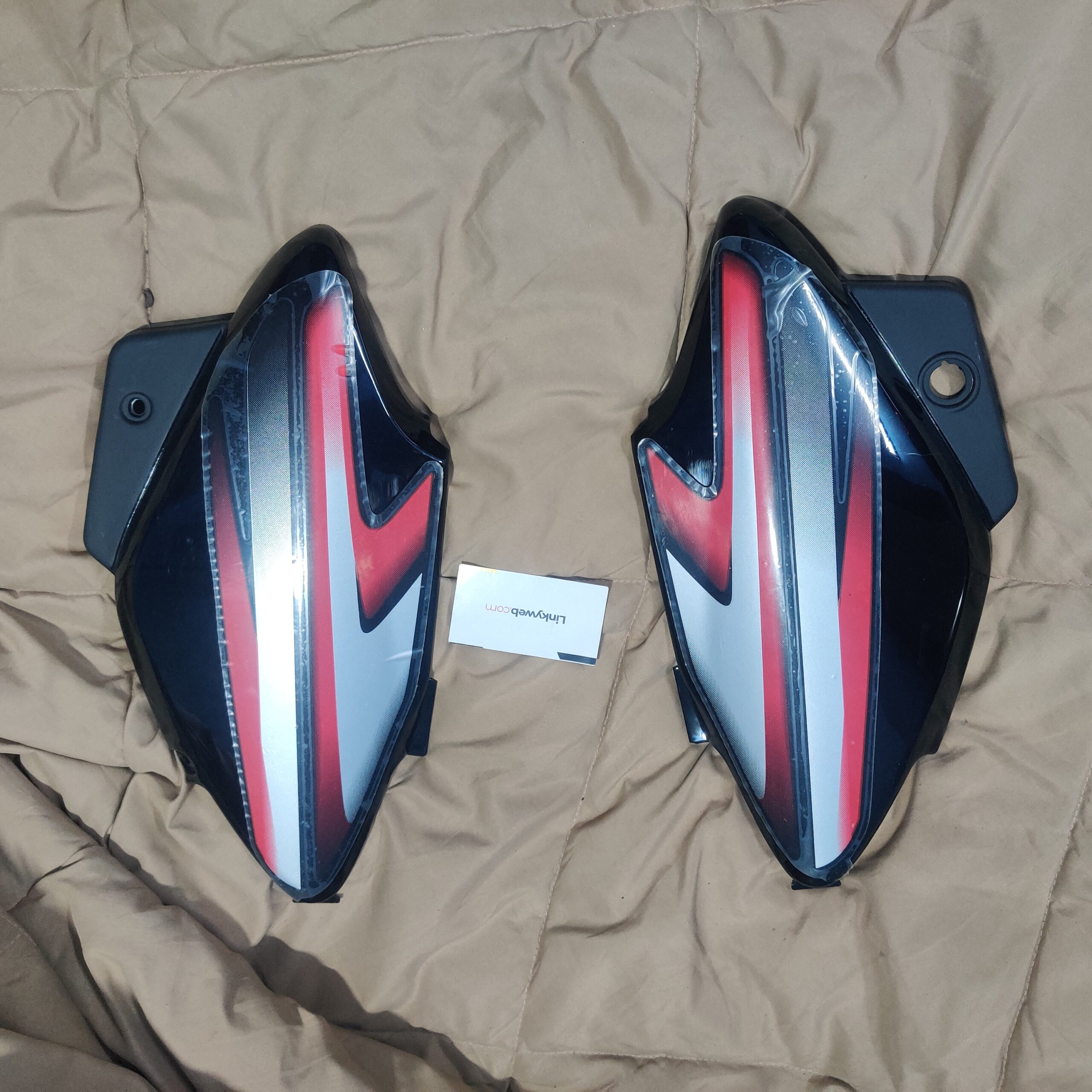 Hero Splendor NXG Side Panel Black Red