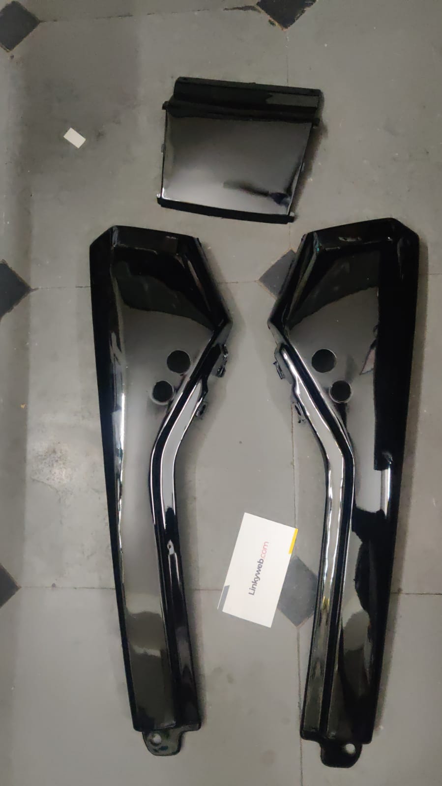 Suzuki Shogun Tail Panel