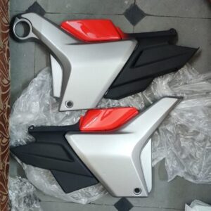 Hero Hunk Side Panel Red