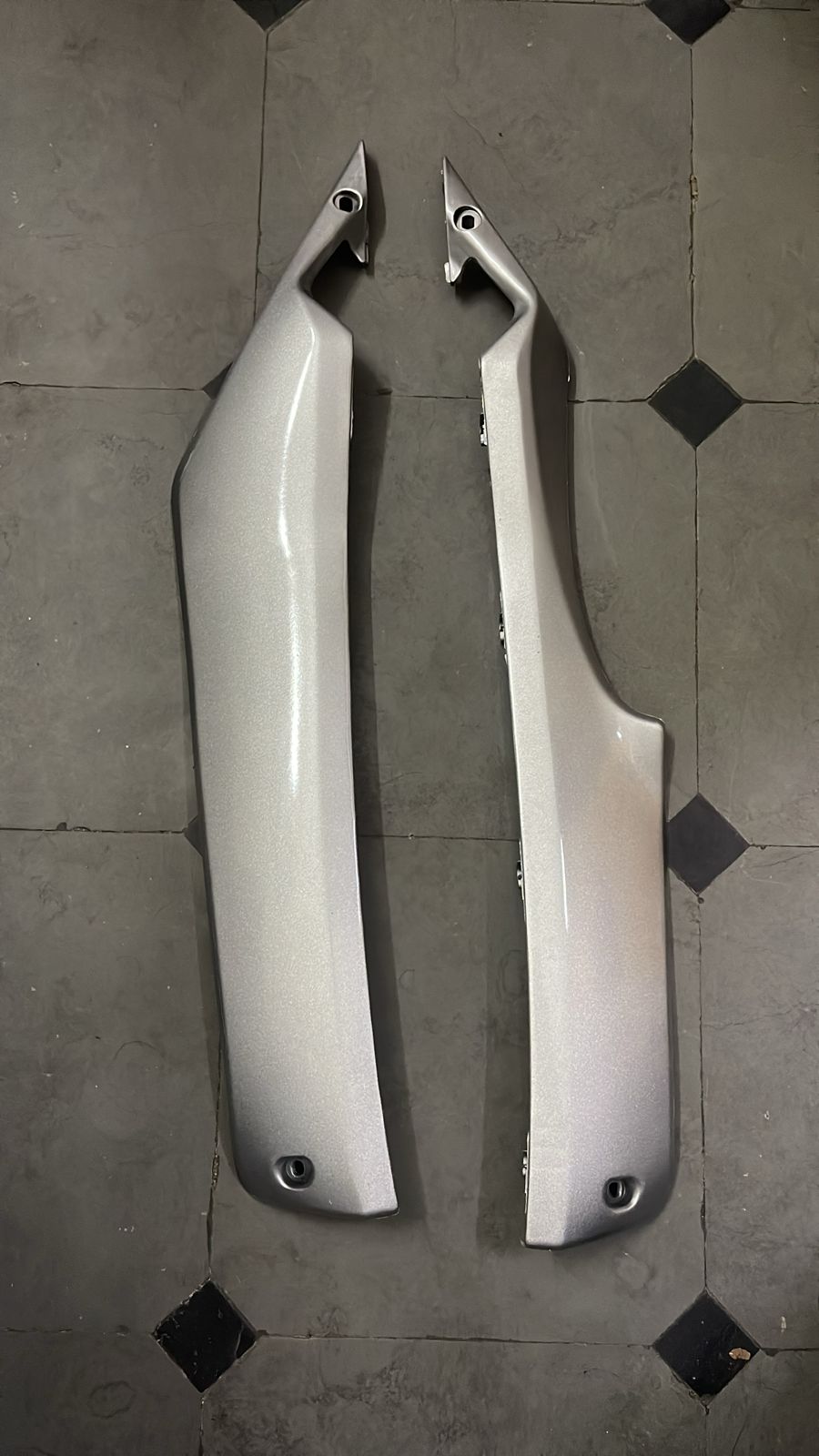 Suzuki Access Foot Trim Silver