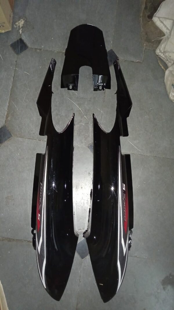 WhatsApp-Image-2024-06-07-at-12.55.37.jpeg Yamaha Gladiator SS Tail Panel Black