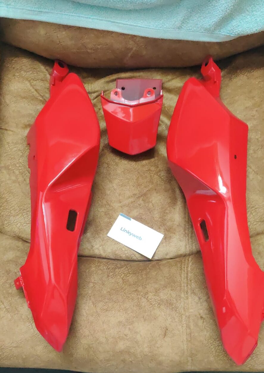 Yamaha FZ V1 Tail Panel Red
