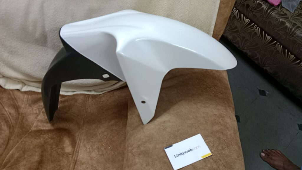 Yamaha SZR front mudguard white fiber replacement part