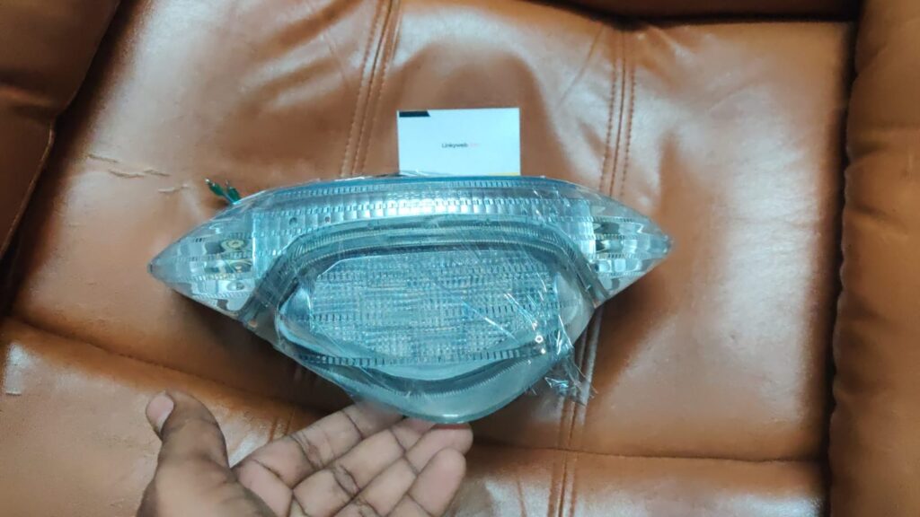 cbz xtreme tail light assembly unit showing lens and housing