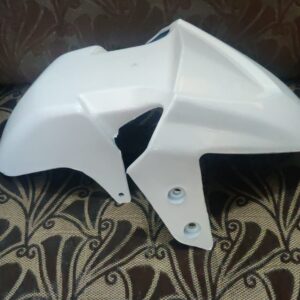 hero maestro edge front mudguard white displayed against a neutral background