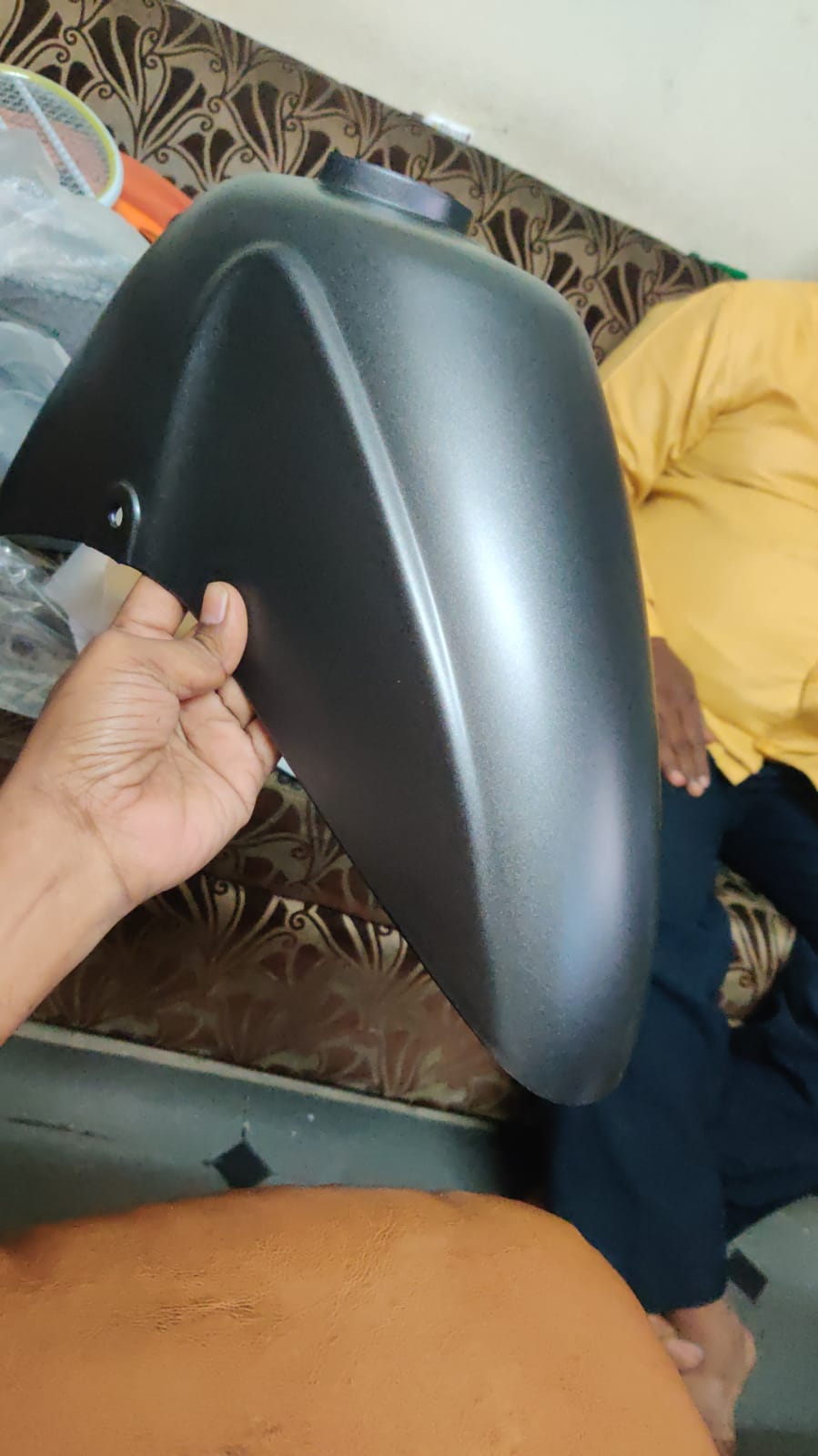 hero pleasure matte black front mudguard made of durable fiber material