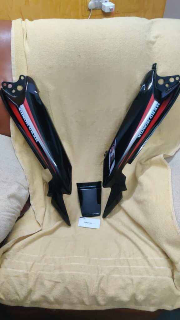 hero splendor nxg tail panel available in multiple colors and durable fiber build
