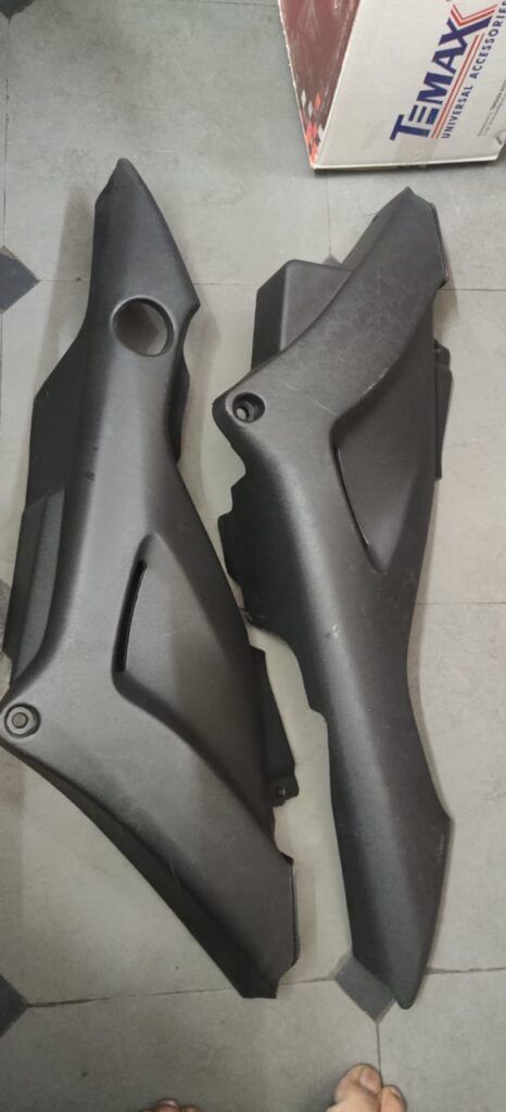 honda unicorn old side panel made of durable ABS plastic with premium paint finish