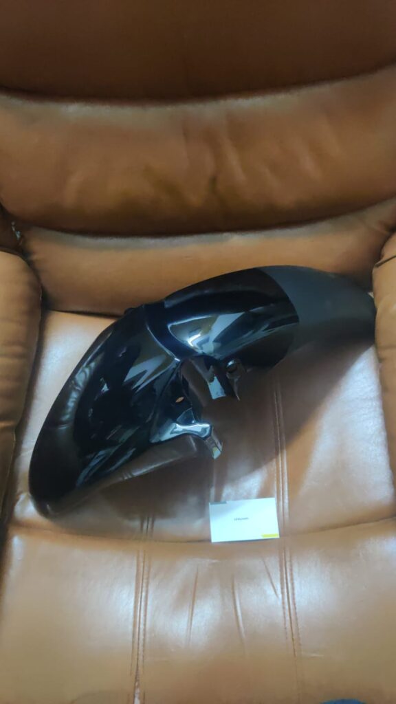 Ignitor front mudguard black made from durable fiber material