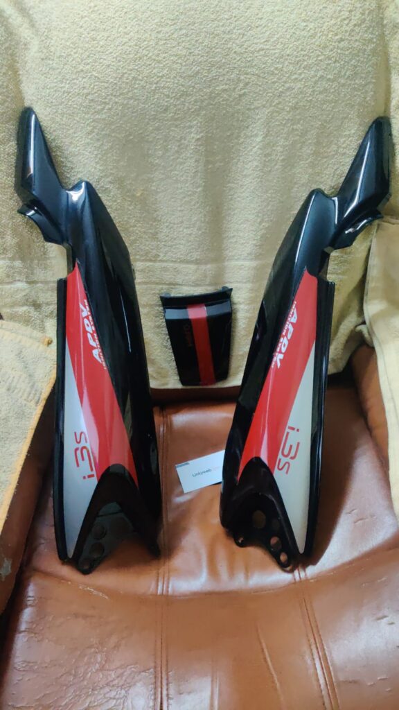 Hero splendor ismart tail panel in black red silver finish
