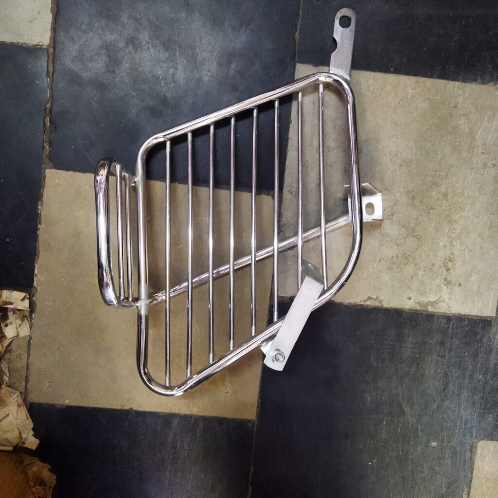 durable suzuki samurai saree guard for motorcycle protection