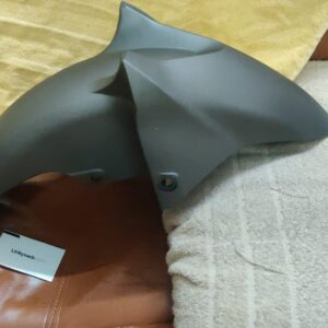 Yamaha FZ front mudguard matte black made of durable fiber