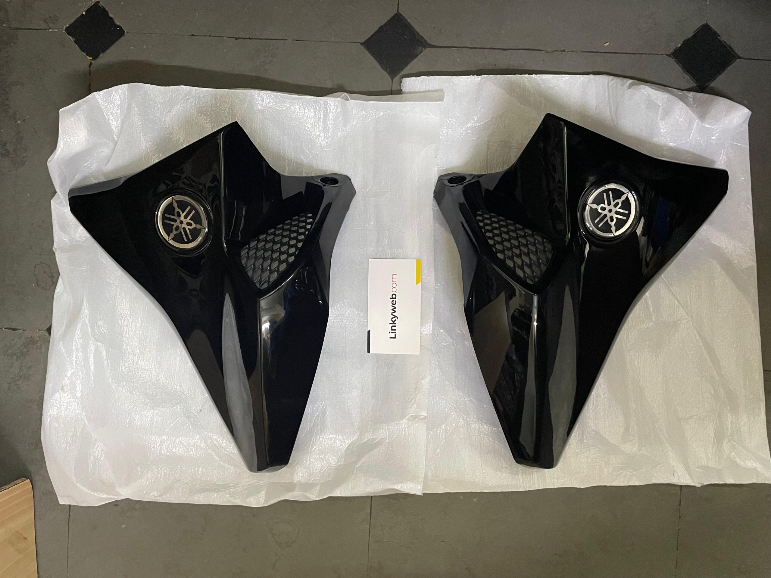 yamaha fz v2 tpfc guard black fiber tank panels
