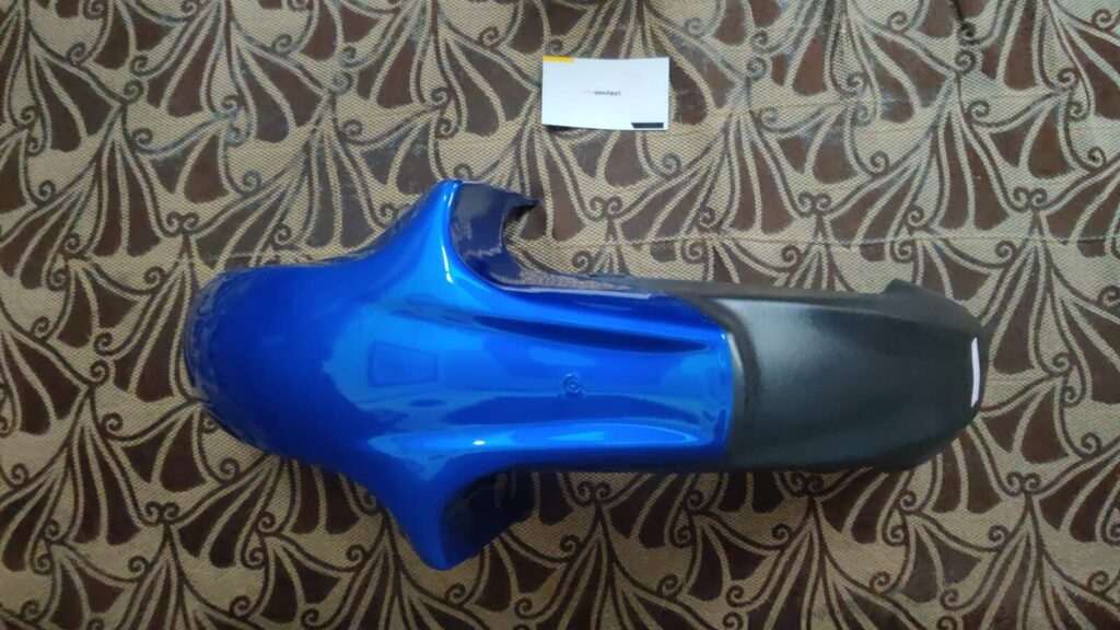Yamaha szr blue mudguard front view showing durable fiber finish